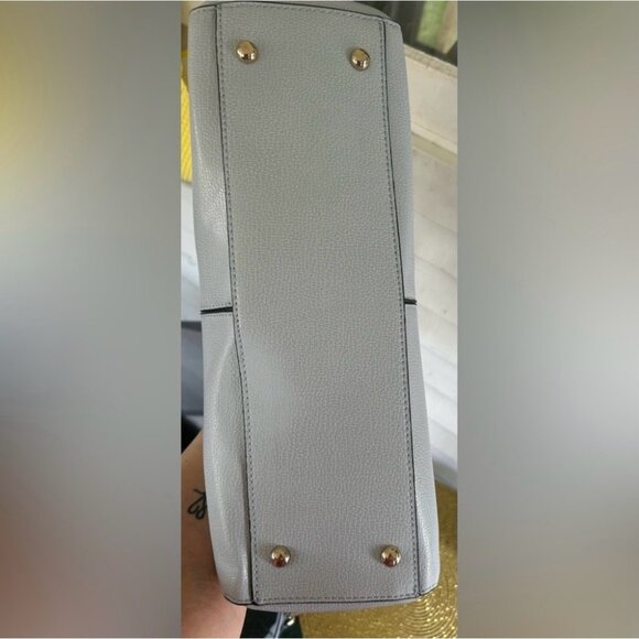 Gray Faux Leather Tote Handbag With Dual Handles & Gold Zipper Closure - Picture 5 of 12